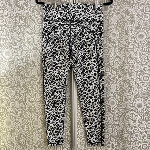 Zyia Active Leopard Leggings Large - Picture 2 of 5